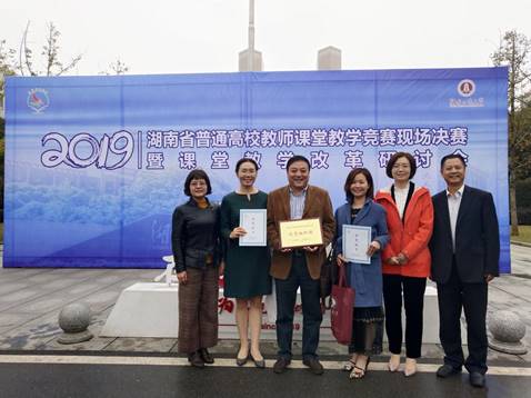 说明: 5d2d0f0b085d2c5522cbbfc062fe7a0